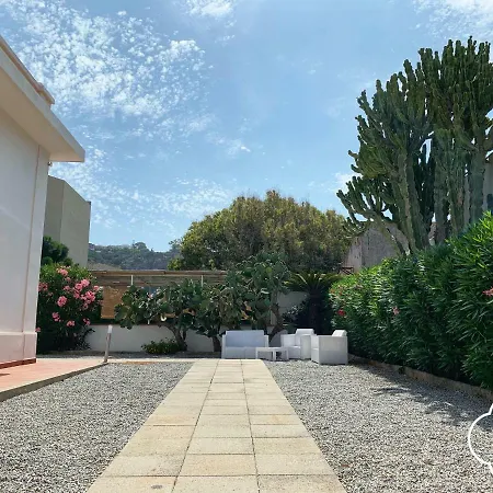 Bed & Breakfast La Casa Del Tono 3*