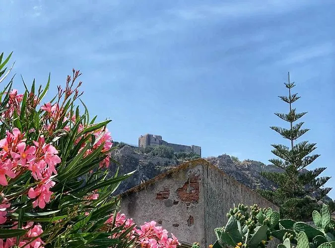 La Casa Del Tono Bed & Breakfast 3*